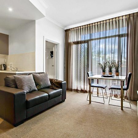Adelaide Dress Circle Apartments - Ward Street Exteriör bild